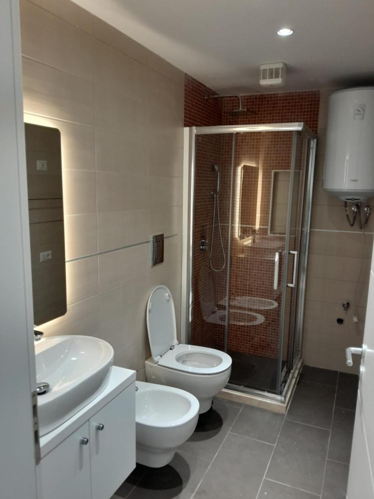 Olympic Tirana Apartment Bagian luar foto